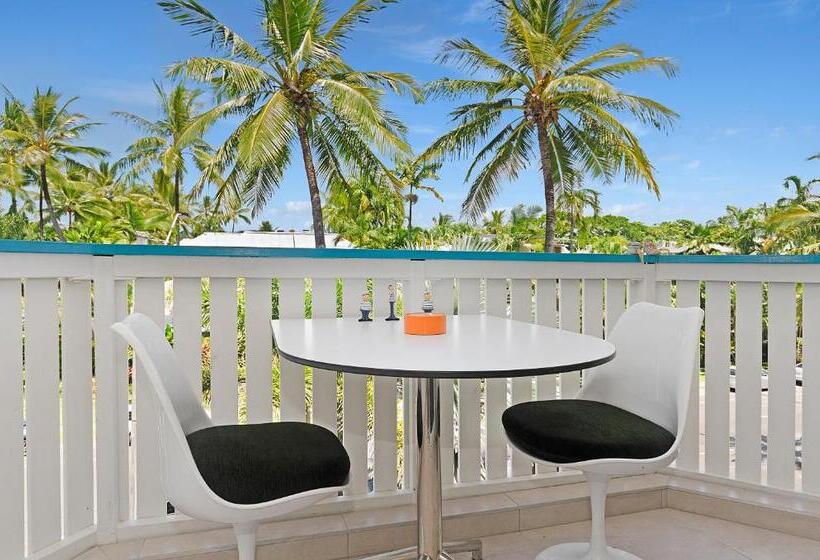 Студия Superior, By The Sea Port Douglas