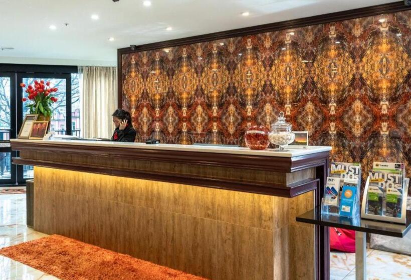 스위트, Vr Queen Street Hotel & Suites