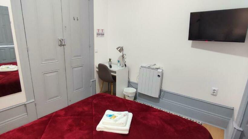 اتاق استاندارد با سرویس بهداشتی مشترک, Vila Santa Cruz Guest House