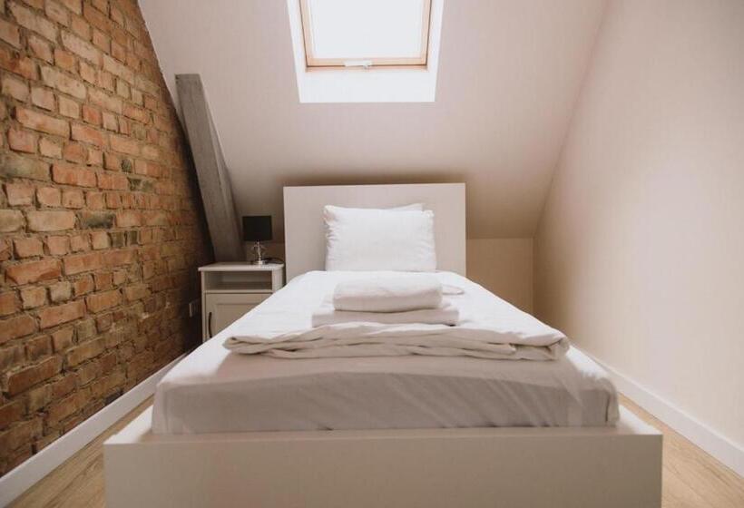 اتاق خانوادگی, Apartamenty Leszno