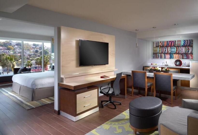Suíte Júnior Vista Cidade, Courtyard By Marriott Queretaro