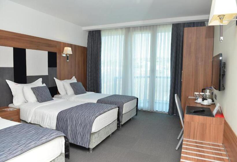 اتاق لوکس سه تخته, Yalova Lova Hotel & Spa Yalova