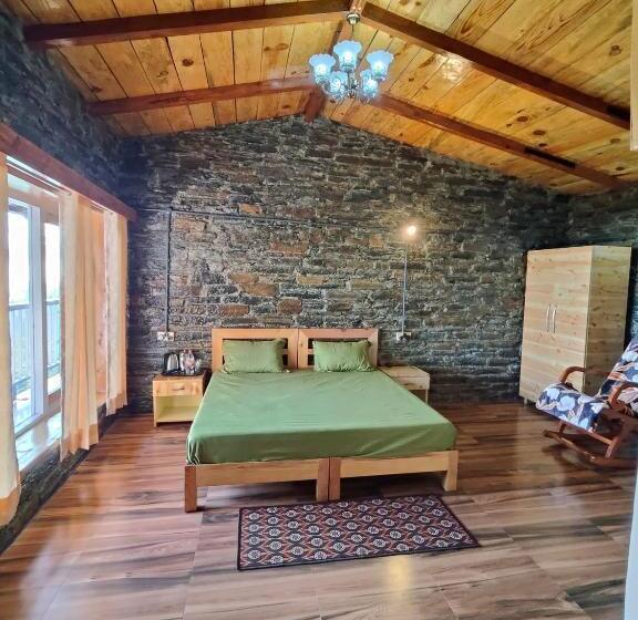 스탠다드 룸 산 전망, The Roots Hotel & Resort Jalna Almora