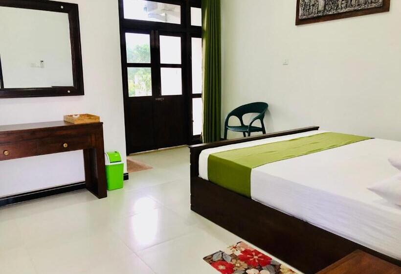 اتاق لوکس, Aura Villa