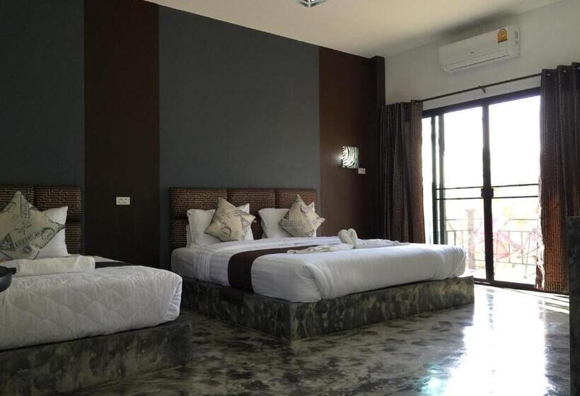 Номер Deluxe с Балконом, Baan Rai Phufah Resort Chiangrai