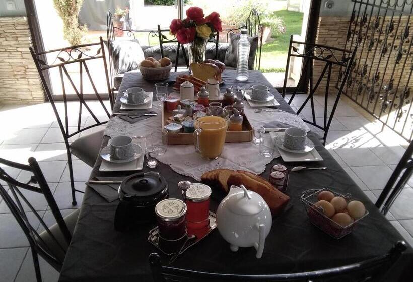 اتاق استاندارد, Chez Michel Et Josette