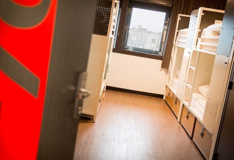 اتاق استاندارد, Generator Paris