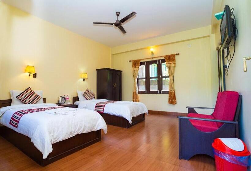 Deluxe Triple Room, Butterfly Lodge