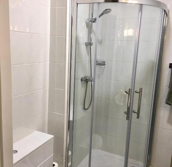 Номер Стандарт, Globe Inn
