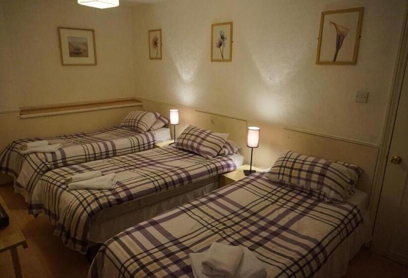 Habitació Triple Estàndard, The Boundary Hotel   B&b