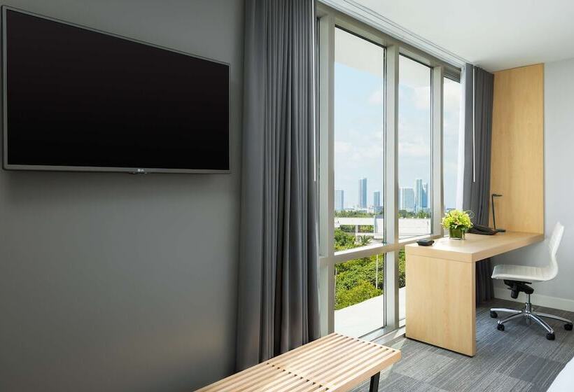 Люкс, The Gates Hotel South Beach