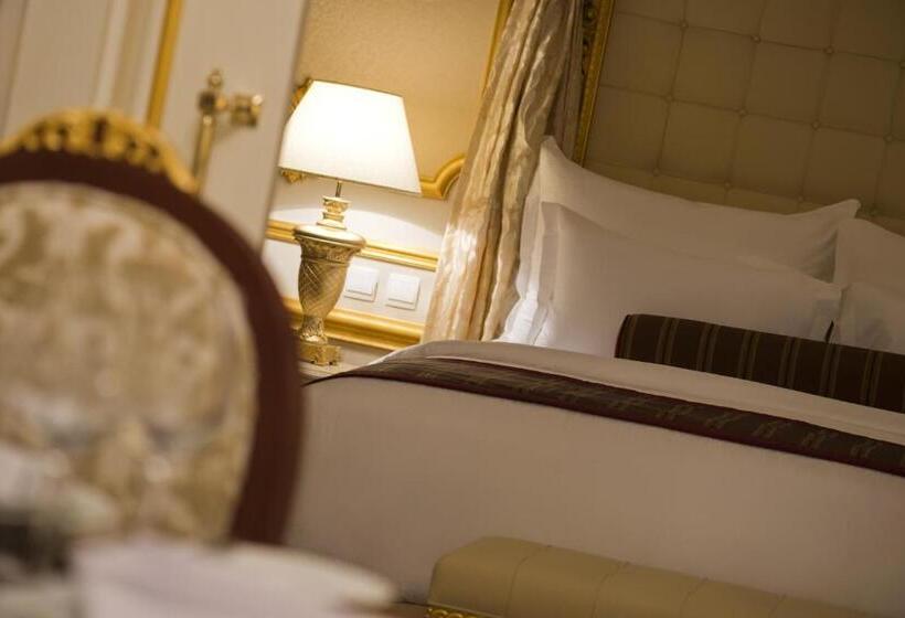 Quarto Superior, Warwick Doha