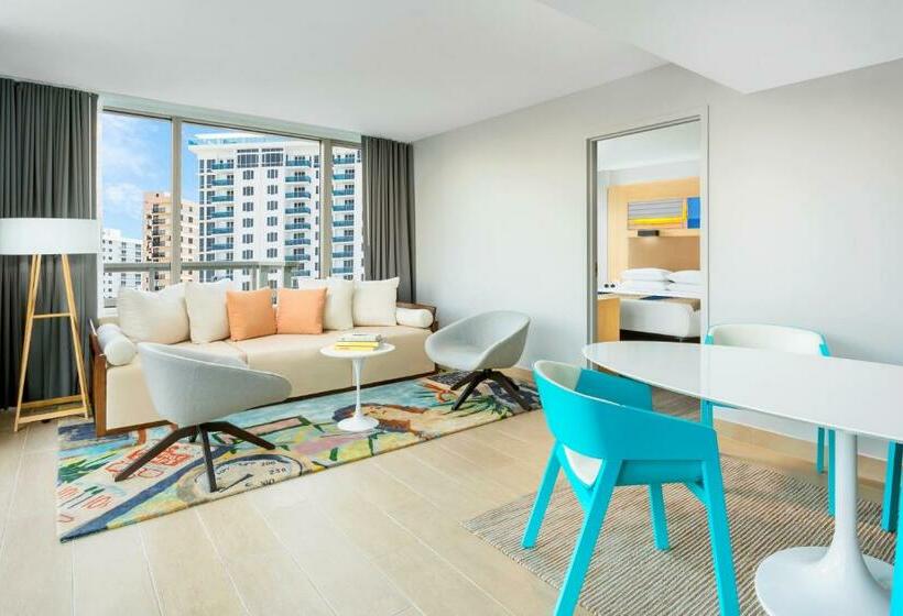 Люкс Кровать Кинг, The Gates Hotel South Beach