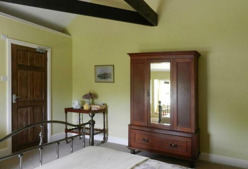 Номер Стандарт, Cilwen Country House Bed And Breakfast