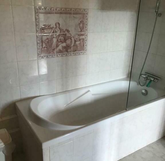 标准间, Le Logis Des Quatre Puits