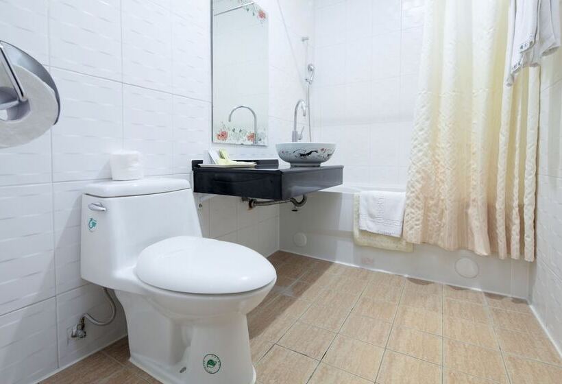 اتاق استاندارد, Cambridge Confucius Inn