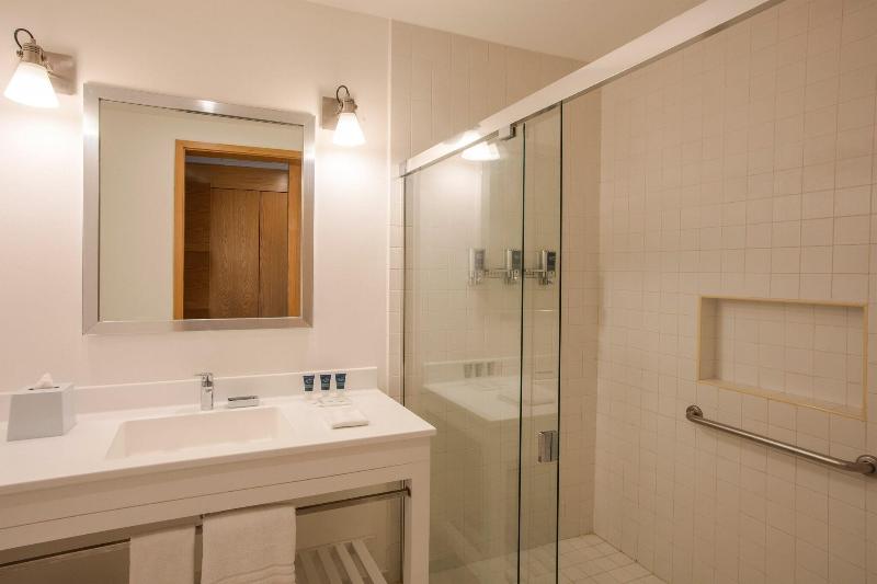 琮城市景观的豪华间, Four Points By Sheraton Cancun Centro