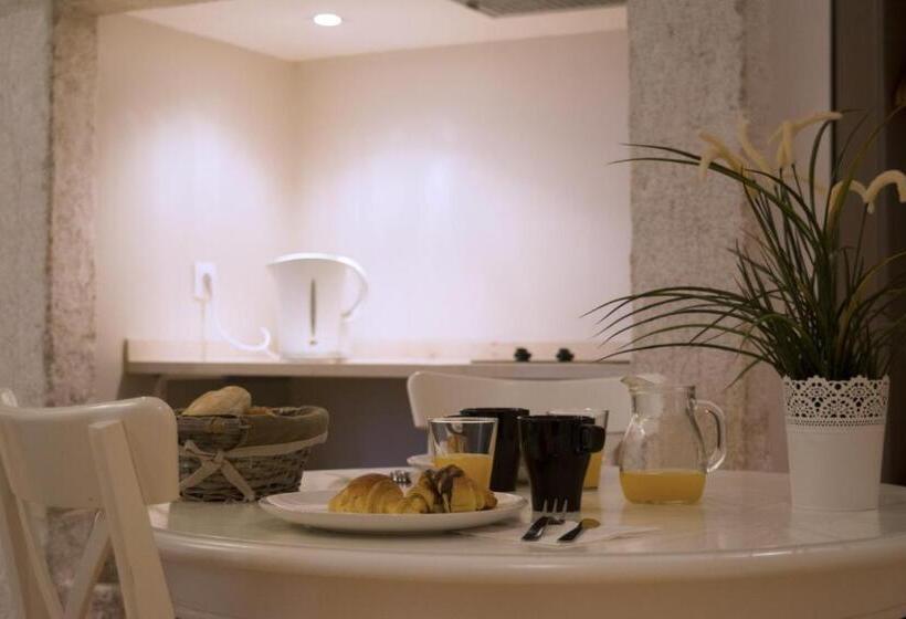 Студия Стандарт, Lisbon Arsenal Suites