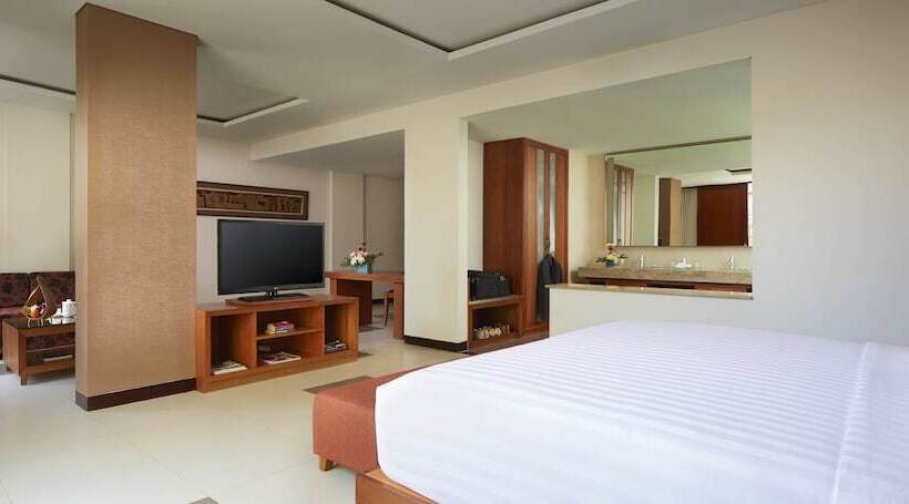 Люкс, Sun Island Hotel & Spa Legian