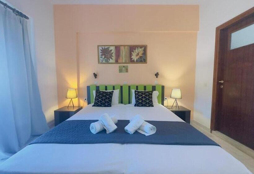 Chambre Deluxe Vue Jardin, Marina Studios
