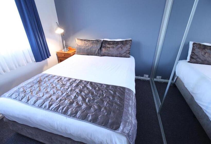 Апартаменты 3 Спальни, Mornington Motel