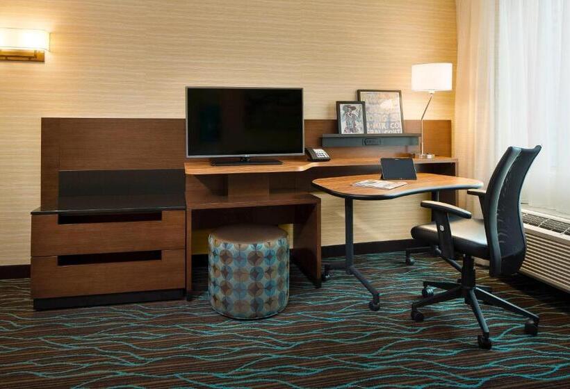 スタンダードスタジオ, Fairfield Inn & Suites By Marriott Calgary Downtown