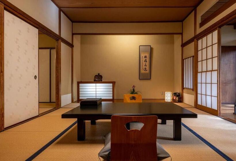 Семейный Номер, Jinya Ryokan