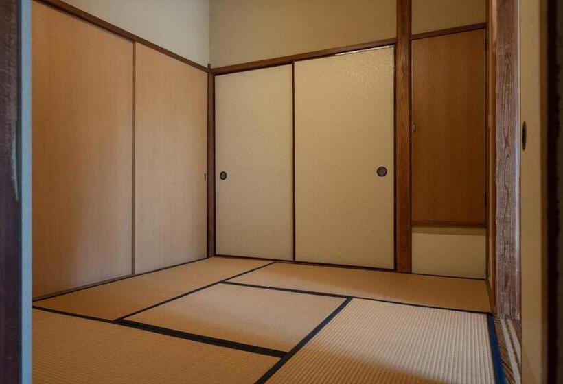 Четырехместный Номер Стандарт, Jinya Ryokan
