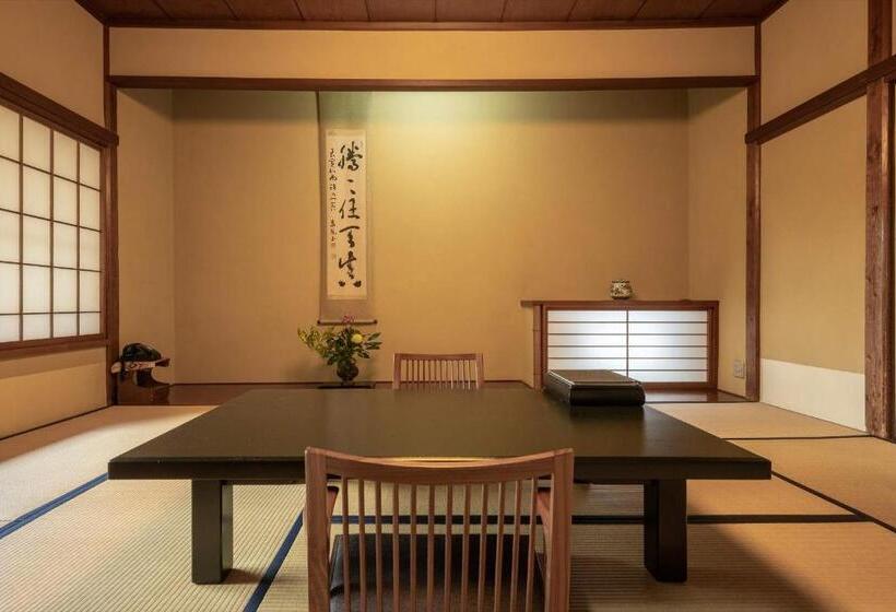 Семейный Номер, Jinya Ryokan
