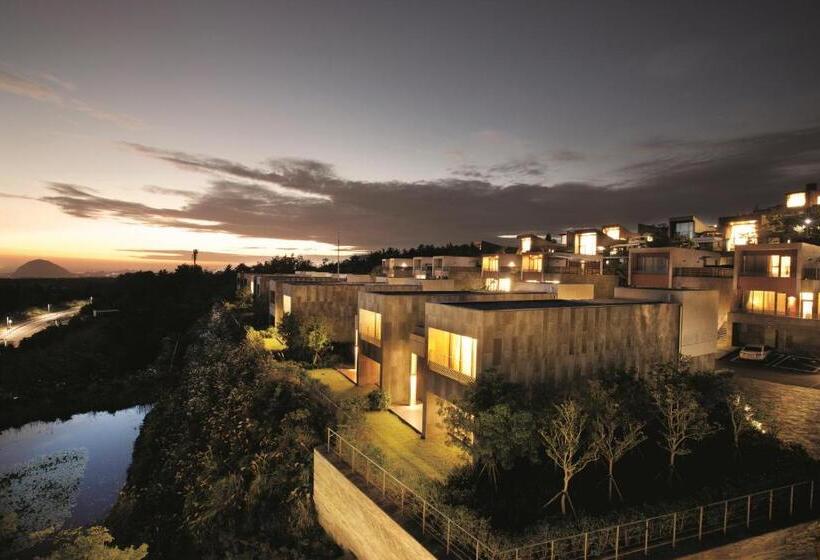 Апартаменты 3 Спальни, Lotte Resort Jeju Artvillas