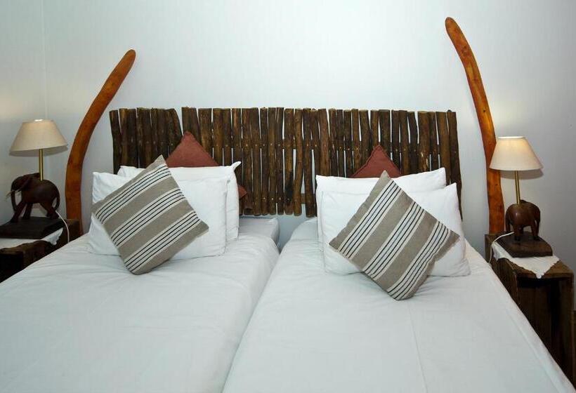 اتاق لوکس خانوادگی, Bush Pillow Guest House