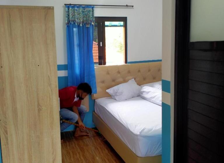 Номер Deluxe, Penginapan Banyu Biruku