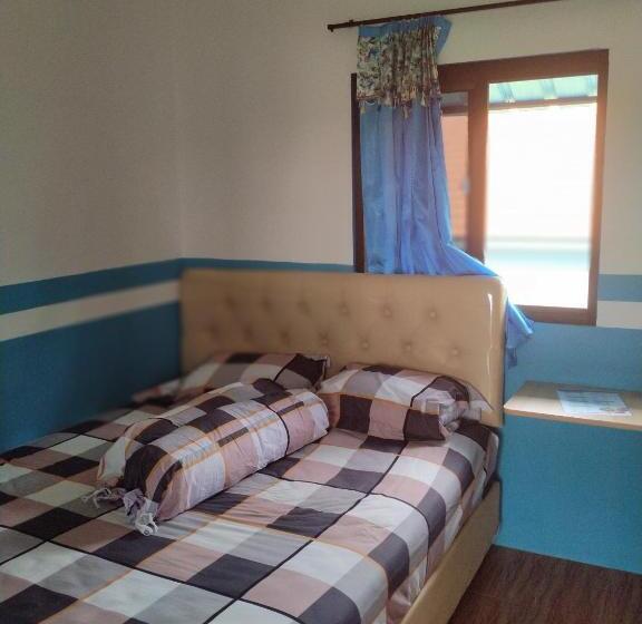 Номер Deluxe, Penginapan Banyu Biruku