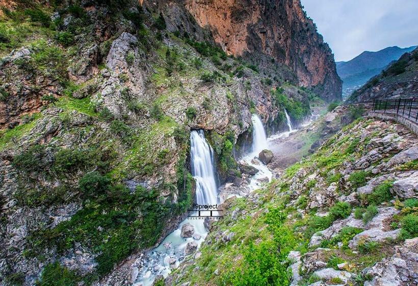 Бунгало Стандарт Вид на Сад, Kapuzbaşı şelalesi Baştürk Dinlenme Tesisleri