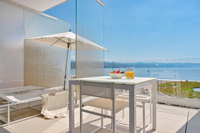Номер Superior Вид на Море, Bevanda Hotel & Restaurant   Unique Adriatic