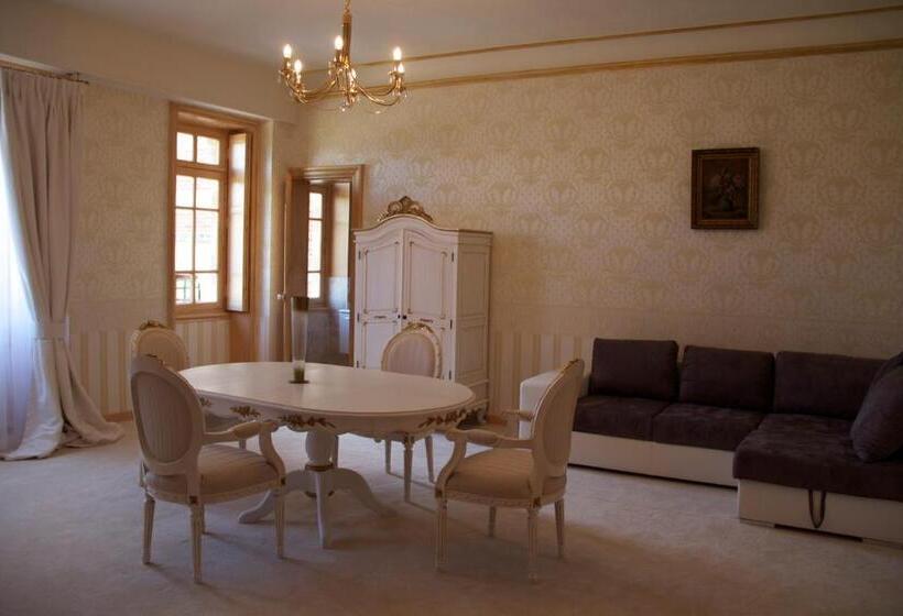 Номер Deluxe, Château De Béguin