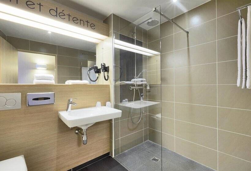 Номер Стандарт, Kyriad Angers Ouest Beaucouzé