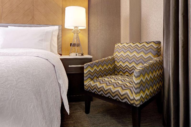 Четырехместный Номер Стандарт, Ibis Styles Saint Quentin