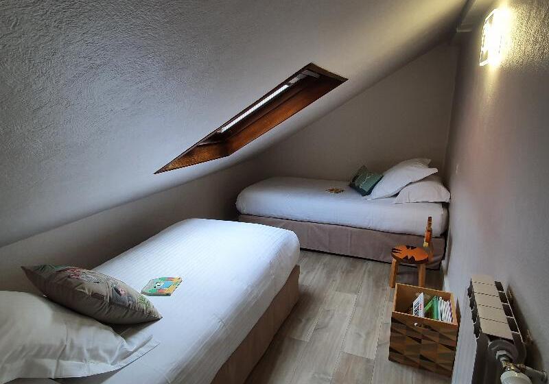 Семейный Номер, Logis Hotel La Closerie