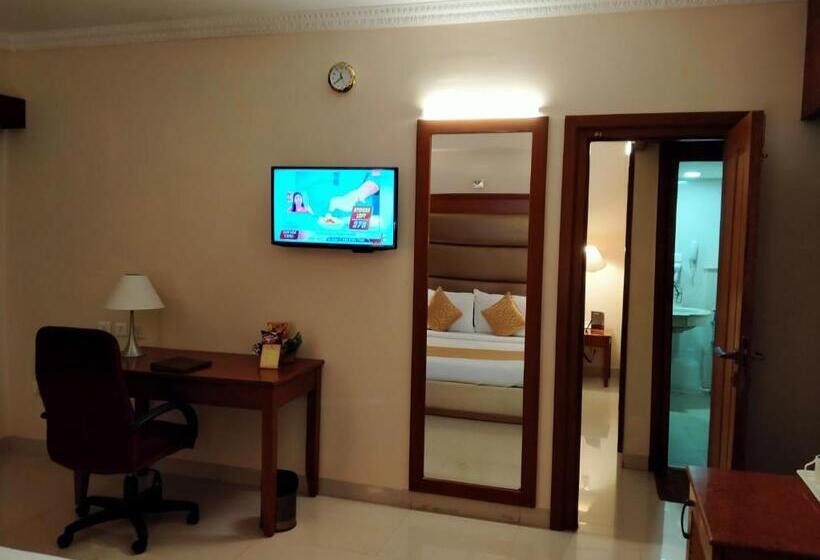 Habitación Familiar, Raj Park  Hill View