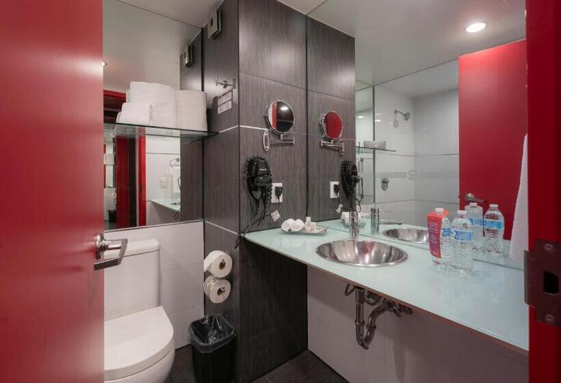 Quarto Estandar Cama King, Ramada Encore By Wyndham Queretaro
