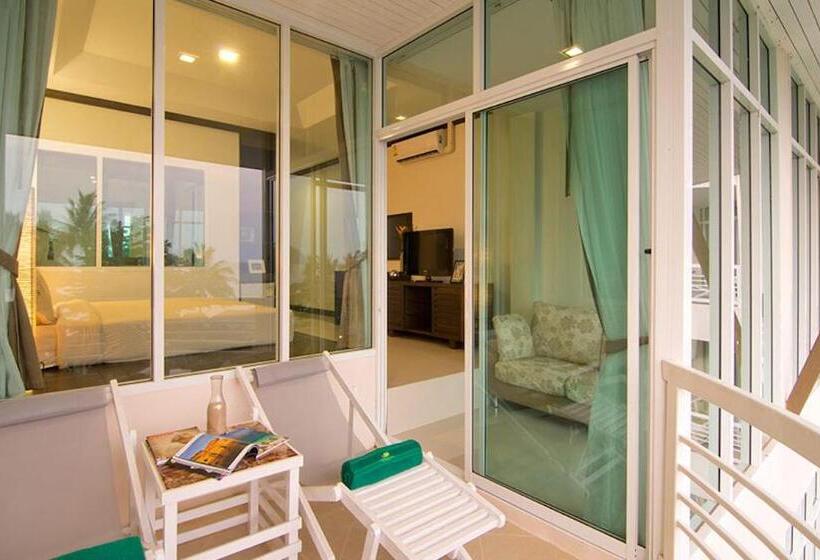 اتاق لوکس با چشم‌انداز دریا, Maka Thanee Resort