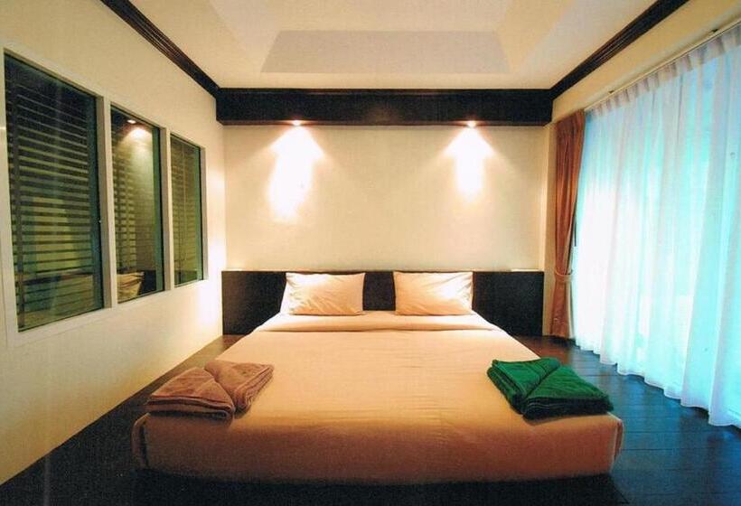 اتاق لوکس با چشم‌انداز دریا, Maka Thanee Resort