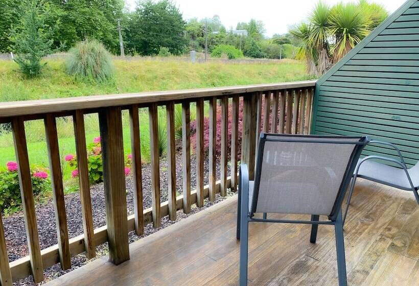 Студия Стандарт, Waitomo Lodge