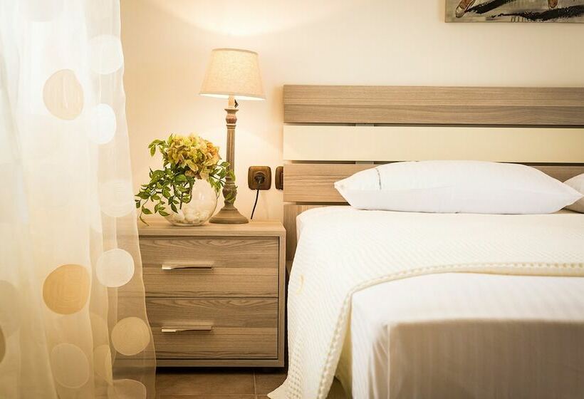 Вилла 3 Спальни, Stigmes Villas & Suites