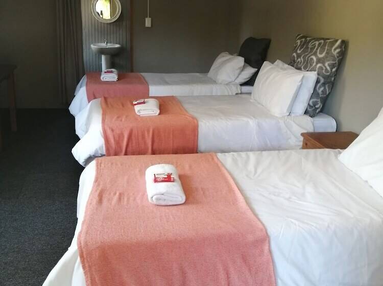 Семейный Номер, Doves Nest Guest House