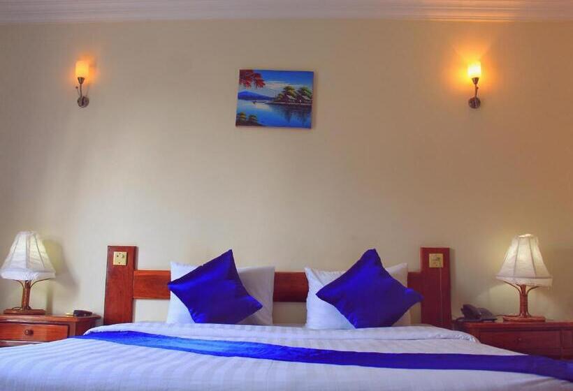 Номер Superior Кровать Кинг, Don Bosco Hotel School