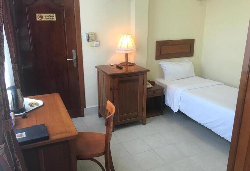 Номер Стандарт Индивидуальный, Don Bosco Hotel School