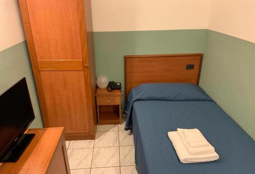 Quarto Estandar Individual, Lungomare