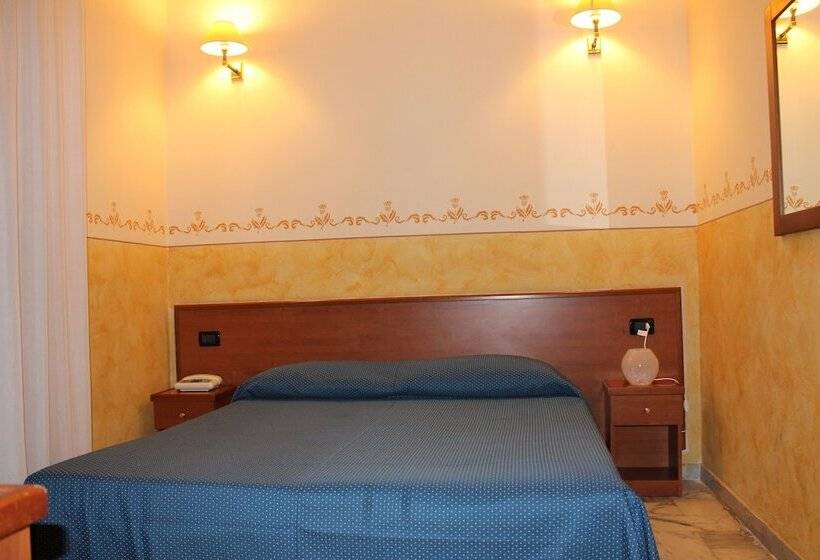 Quarto Estandar, Lungomare